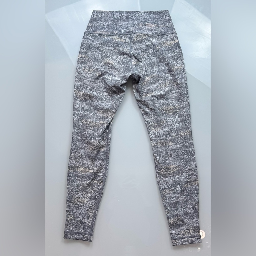 Lululemon Athletica Gray Patterned Leggings Size 10 - Picture 3 of 7